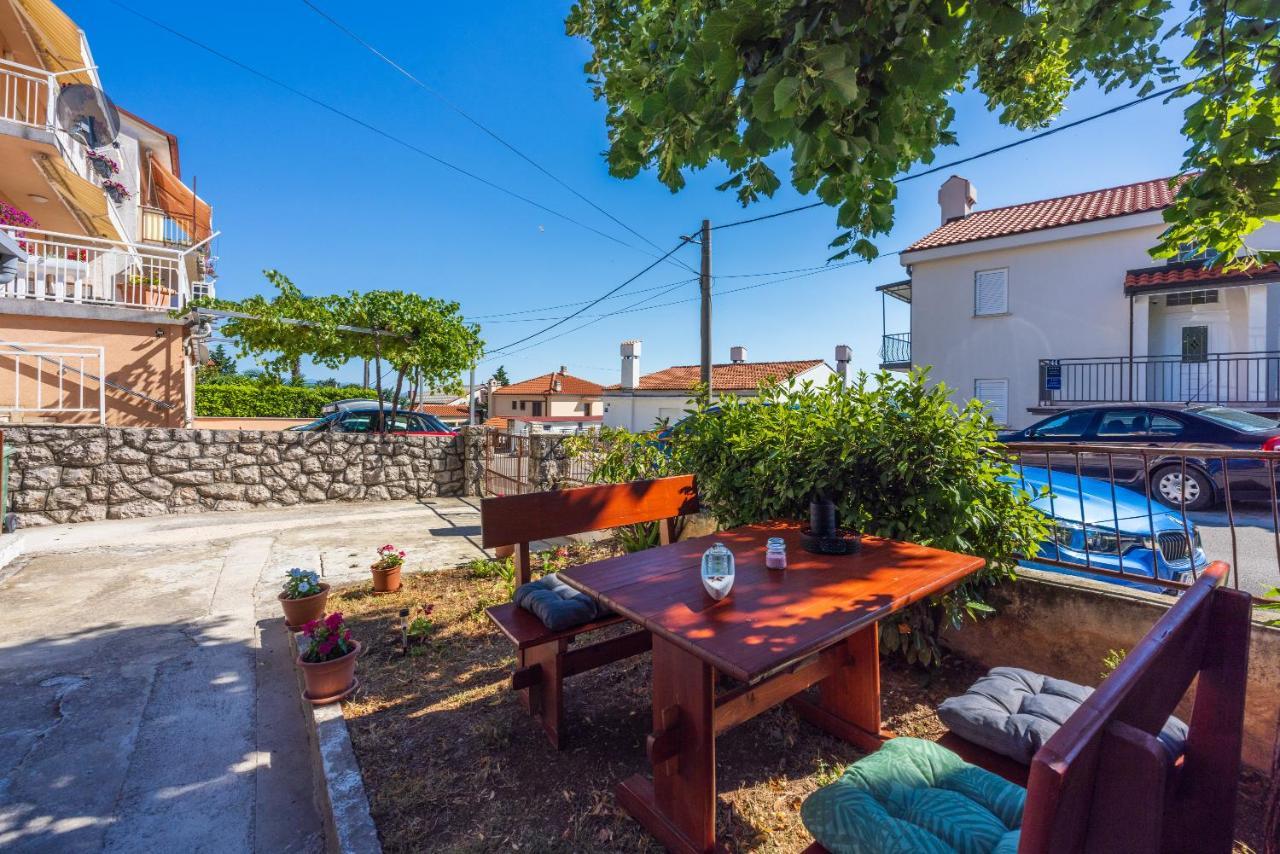 Apartman Do&Ma Crikvenica Exterior foto